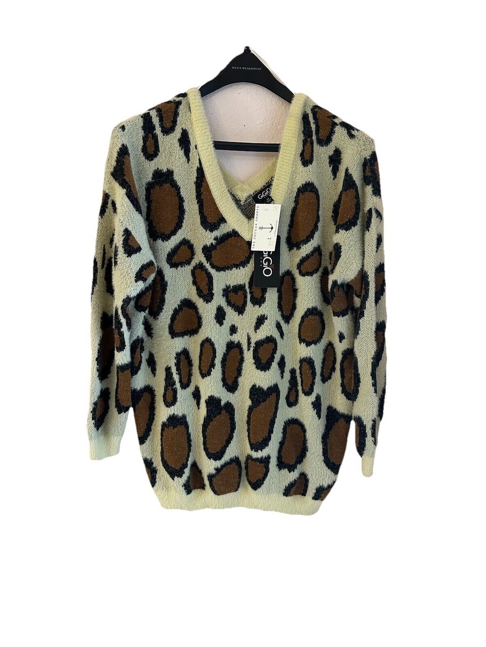 Gigio Women’s Leopard Pattern V-neck Long Sleeve Soft Sweater Top M NWT
